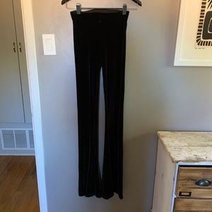 Black velvet Show Me Your MuMu bell bottom pants!